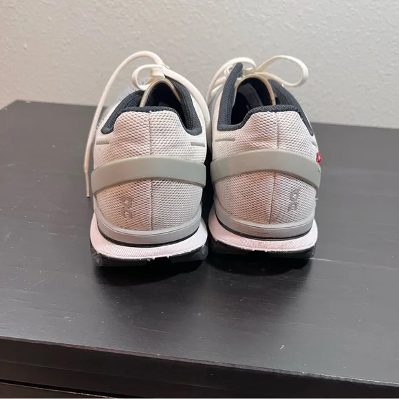 ON Running Cloudsurfer Men's US 7 Gray White Running Shoes Sneakers CloudTec - Picture 8 of 13